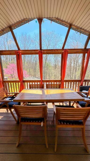 Woodland Whimsy A Private Escape, Hot Tub, Pool, Sunroom Согертис Экстерьер фото